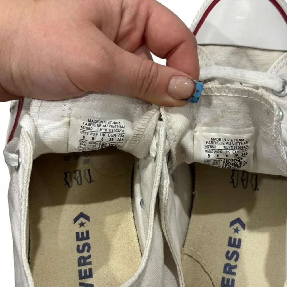Converse White Low Tops - Picture 4 of 8